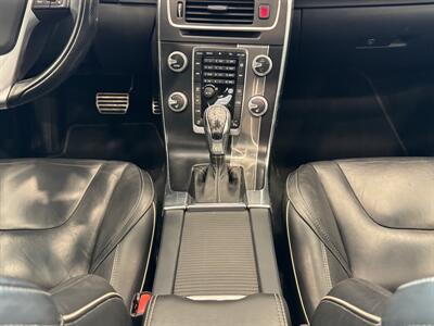 2015 Volvo V60 T6 R-Design Platinum   - Photo 27 - Gladstone, OR 97027