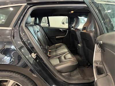 2015 Volvo V60 T6 R-Design Platinum   - Photo 10 - Gladstone, OR 97027