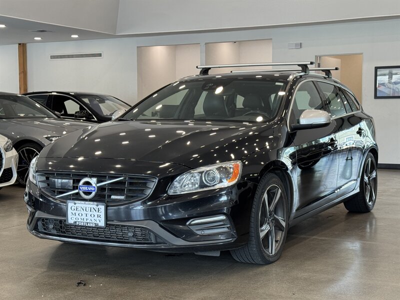 2015 Volvo V60 T6 R-Design Platinum - Photo 1 - Gladstone, OR 97027