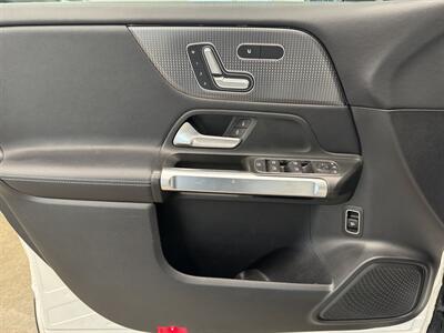 2021 Mercedes-Benz GLB 250 4MATIC   - Photo 10 - Gladstone, OR 97027