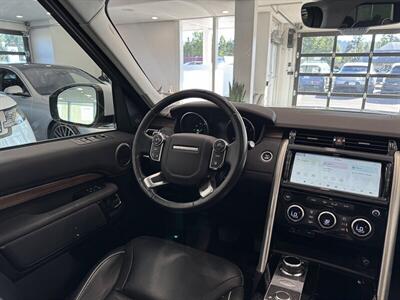 2017 Land Rover Discovery HSE   - Photo 19 - Gladstone, OR 97027