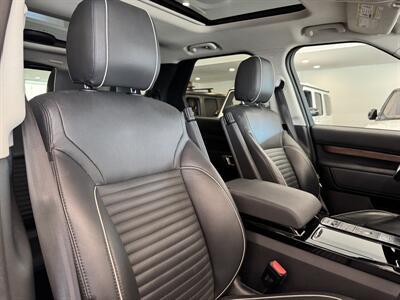 2017 Land Rover Discovery HSE   - Photo 15 - Gladstone, OR 97027