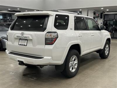 2020 Toyota 4Runner SR5 Premium   - Photo 6 - Gladstone, OR 97027