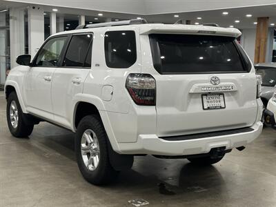 2020 Toyota 4Runner SR5 Premium   - Photo 4 - Gladstone, OR 97027