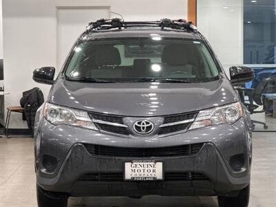 2015 Toyota RAV4 LE   - Photo 2 - Gladstone, OR 97027