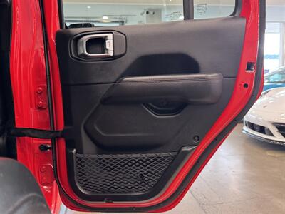 2018 Jeep Wrangler Unlimited Rubicon   - Photo 16 - Gladstone, OR 97027