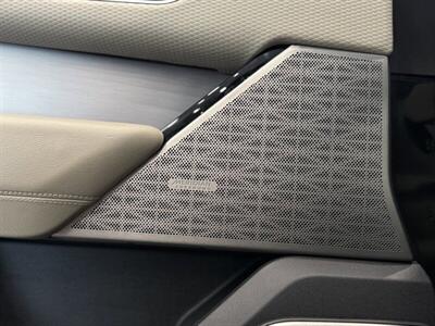 2021 Land Rover Range Rover Velar P250 R-Dynamic S   - Photo 17 - Gladstone, OR 97027