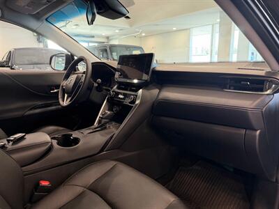 2024 Toyota Venza LE   - Photo 7 - Gladstone, OR 97027
