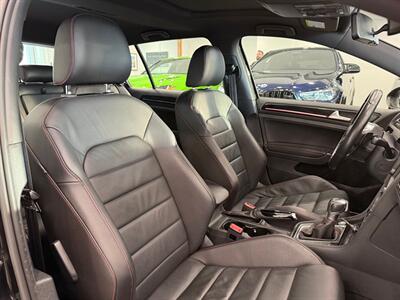 2017 Volkswagen Golf GTI SE   - Photo 8 - Gladstone, OR 97027