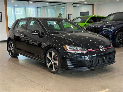 2017 Volkswagen Golf GTI SE   - Photo 2 - Gladstone, OR 97027
