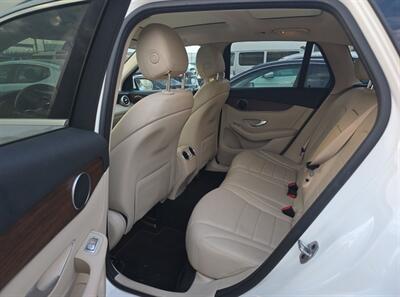 2021 Mercedes-Benz GLC 300 4MATIC   - Photo 8 - Gladstone, OR 97027