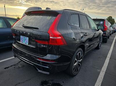 2024 Volvo XC60 B5 Plus Dark Theme   - Photo 3 - Gladstone, OR 97027