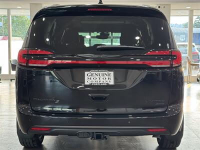 2025 Chrysler Pacifica Limited   - Photo 5 - Gladstone, OR 97027