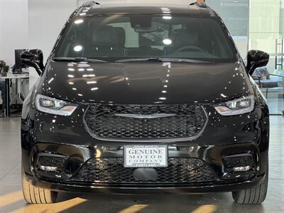 2025 Chrysler Pacifica Limited   - Photo 2 - Gladstone, OR 97027