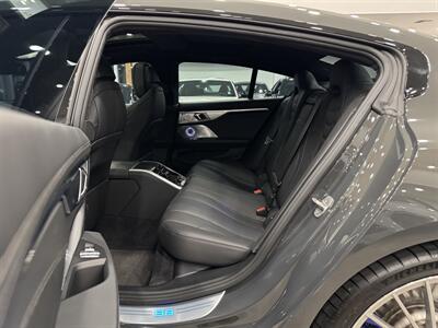 2022 BMW ALPINA B8 Gran Coupe   - Photo 12 - Gladstone, OR 97027