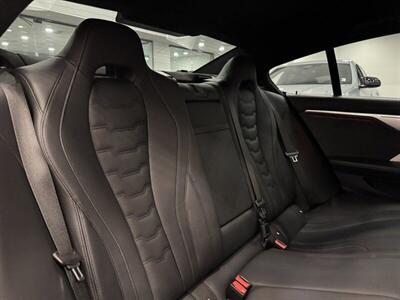 2022 BMW ALPINA B8 xDrive   - Photo 18 - Gladstone, OR 97027