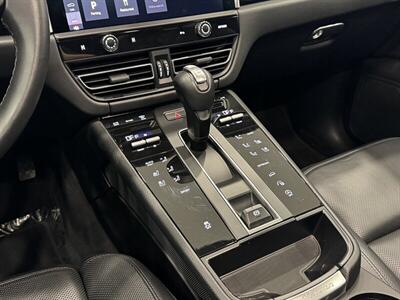 2024 Porsche Macan   - Photo 38 - Gladstone, OR 97027