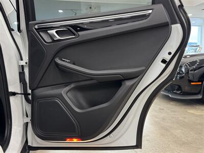 2024 Porsche Macan   - Photo 16 - Gladstone, OR 97027