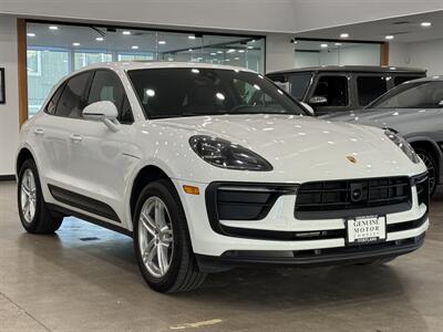 2024 Porsche Macan   - Photo 3 - Gladstone, OR 97027