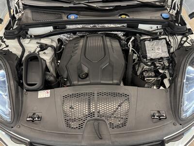 2024 Porsche Macan   - Photo 46 - Gladstone, OR 97027