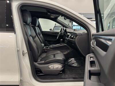2024 Porsche Macan   - Photo 9 - Gladstone, OR 97027