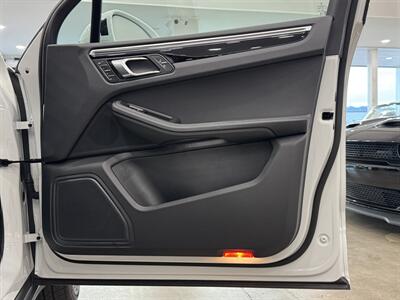 2024 Porsche Macan   - Photo 14 - Gladstone, OR 97027