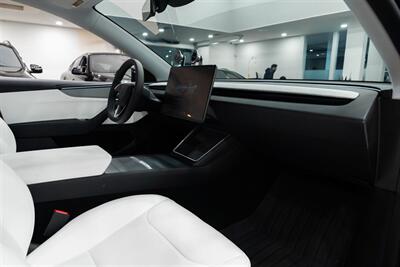 2026 Tesla Model Y Long Range   - Photo 9 - Gladstone, OR 97027