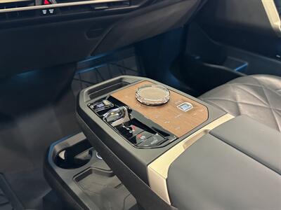 2022 BMW iX xDrive50   - Photo 38 - Gladstone, OR 97027