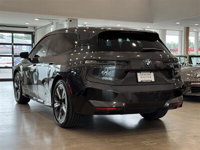 2022 BMW iX xDrive50   - Photo 4 - Gladstone, OR 97027