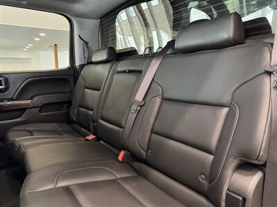 2015 GMC Sierra 1500 SLT   - Photo 17 - Gladstone, OR 97027