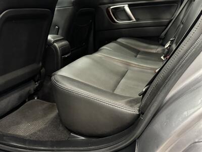 2009 Subaru Outback 2.5XT Limited   - Photo 19 - Gladstone, OR 97027