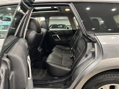 2009 Subaru Outback 2.5XT Limited   - Photo 12 - Gladstone, OR 97027