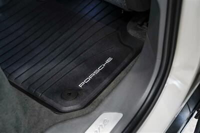 2023 Porsche Cayenne Platinum Edition   - Photo 50 - Gladstone, OR 97027