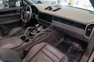 2023 Porsche Cayenne Platinum Edition   - Photo 25 - Gladstone, OR 97027