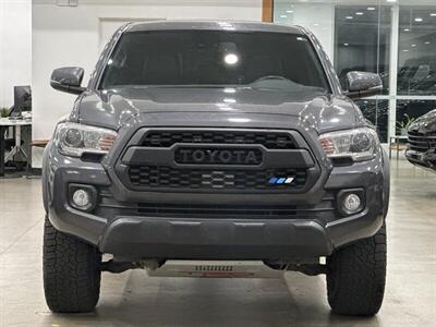 2020 Toyota Tacoma TRD Off-Road V6   - Photo 2 - Gladstone, OR 97027