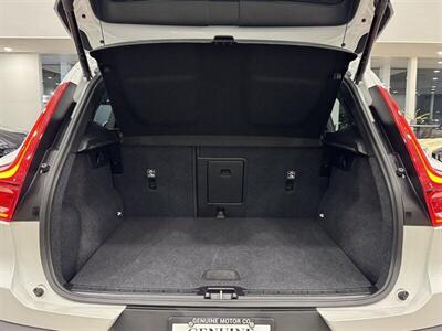 2025 Volvo XC40 B5 Core Bright Theme - Photo 41 - Gladstone, OR 97027