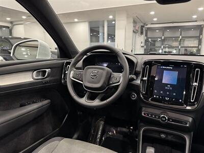 2025 Volvo XC40 B5 Core Bright Theme - Photo 27 - Gladstone, OR 97027