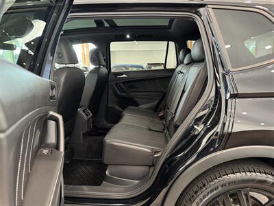 2022 Volkswagen Tiguan SE R-Line Black 4Motion   - Photo 12 - Gladstone, OR 97027