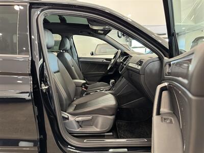 2022 Volkswagen Tiguan SE R-Line Black 4Motion   - Photo 9 - Gladstone, OR 97027
