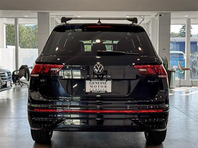 2022 Volkswagen Tiguan SE R-Line Black 4Motion   - Photo 5 - Gladstone, OR 97027