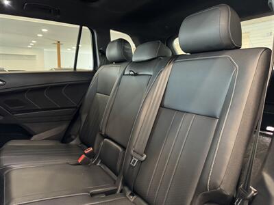 2022 Volkswagen Tiguan SE R-Line Black 4Motion   - Photo 17 - Gladstone, OR 97027