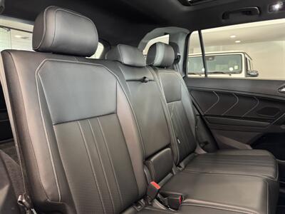 2022 Volkswagen Tiguan SE R-Line Black 4Motion   - Photo 26 - Gladstone, OR 97027