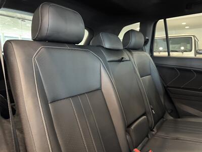 2022 Volkswagen Tiguan SE R-Line Black 4Motion   - Photo 18 - Gladstone, OR 97027