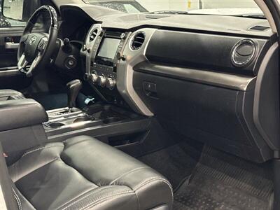 2018 Toyota Tundra SR5 CrewMax   - Photo 14 - Gladstone, OR 97027