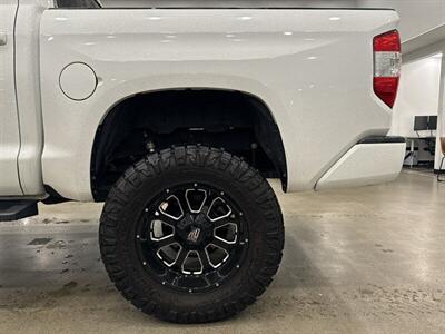 2018 Toyota Tundra SR5 CrewMax   - Photo 16 - Gladstone, OR 97027