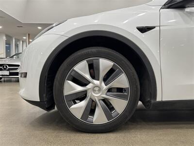 2023 Tesla Model Y Long Range   - Photo 12 - Gladstone, OR 97027