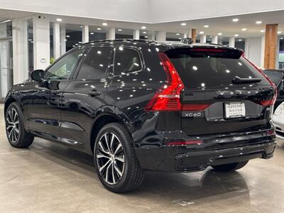 2024 Volvo XC60 B5 Plus Dark Theme   - Photo 4 - Gladstone, OR 97027