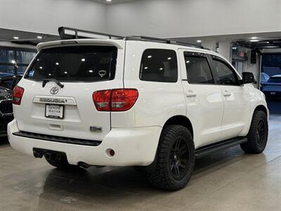 2013 Toyota Sequoia SR5 5.7L - Photo 4 - Gladstone, OR 97027