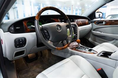 2005 Jaguar XJ8   - Photo 20 - Gladstone, OR 97027