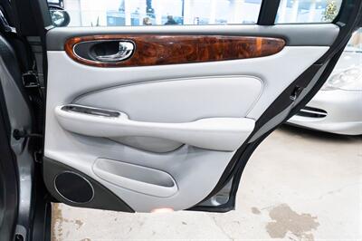 2005 Jaguar XJ8   - Photo 23 - Gladstone, OR 97027